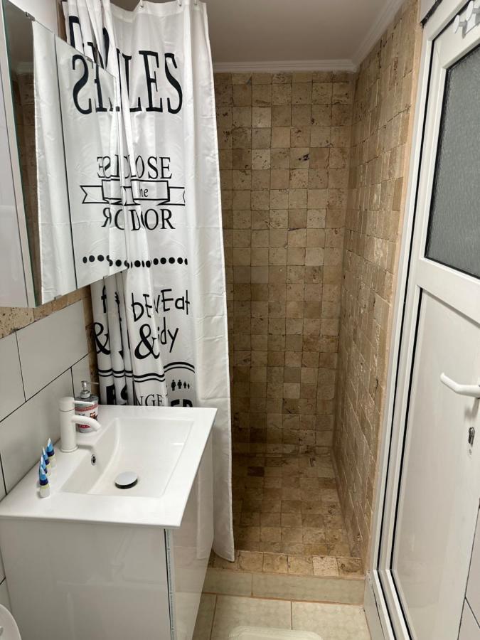 Apartamnet Regim Hotelier Bukarest Eksteriør billede